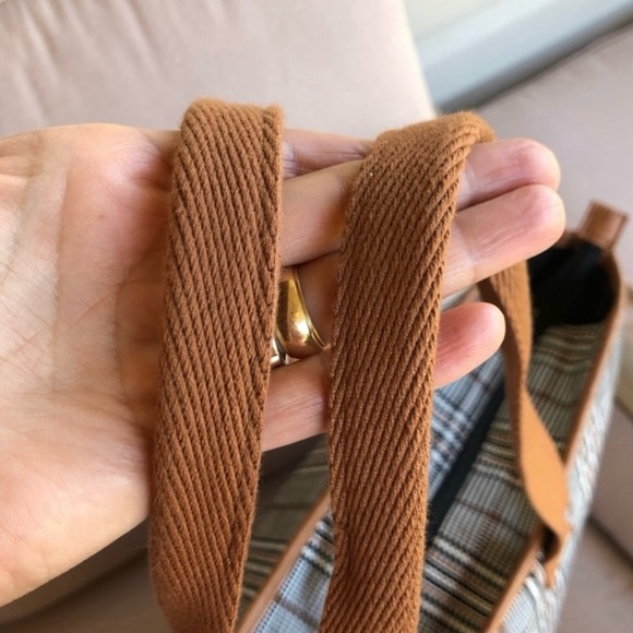 Thirty One Take Along Weekender in Plaid About You Weave BNIP! Has Monogram! - Picture 12 of 13